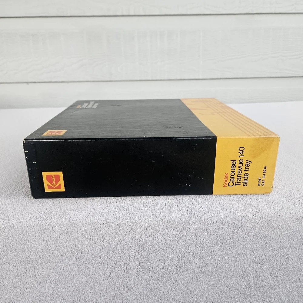 Kodak Carousel Transvue 140 Slide Tray VTG 1983